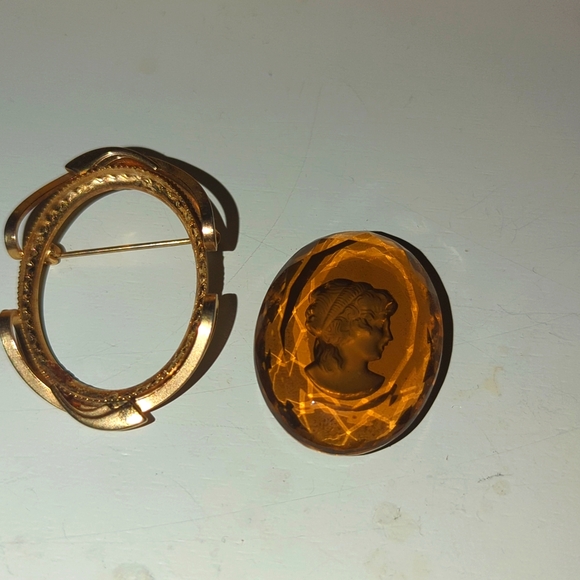 Vintage Topaz Cameo earrings and Brooch - Picture 5 of 7